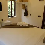 Kashan Bed & Breakfast